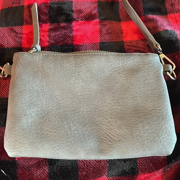 Cross body - Picture 3 of 3